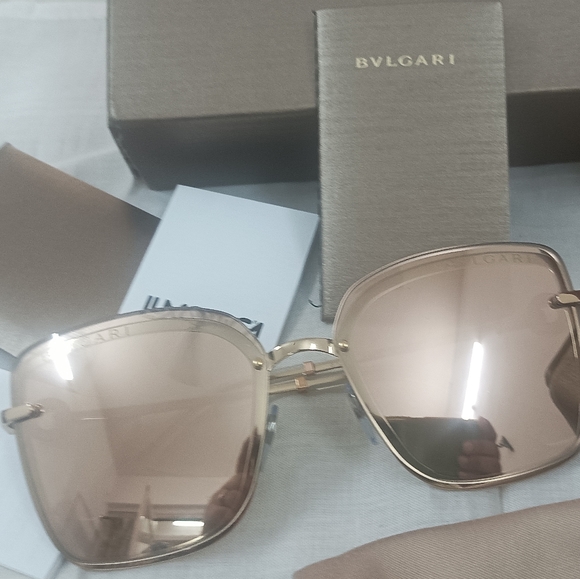 BVLGARI Accessories - Authentic Bvlgari "On-Me" metal square sunglasses in Pink Gold